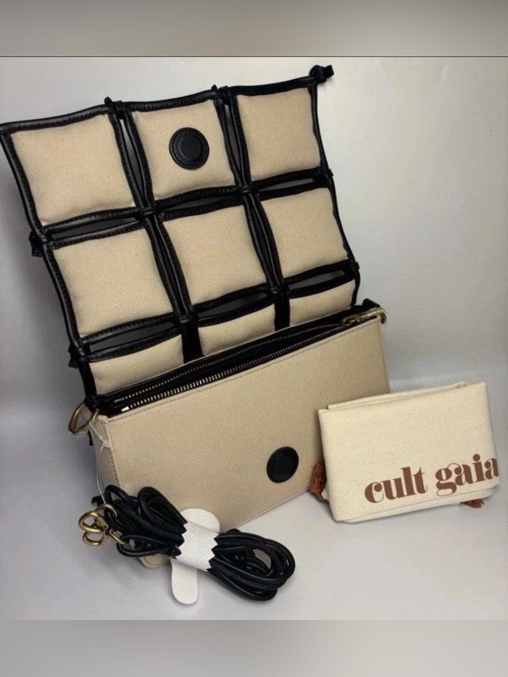 Cult Gaia Puff Crossbody Bag Khaki & Black Nwot comes with dustbag Retail $498 - Picture 5 of 13